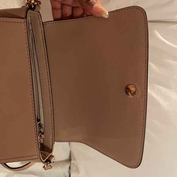 Michael Kors cross body - Picture 4 of 15